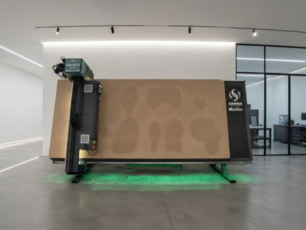 Dikey CNC Makinesi 160x350 Işıklı